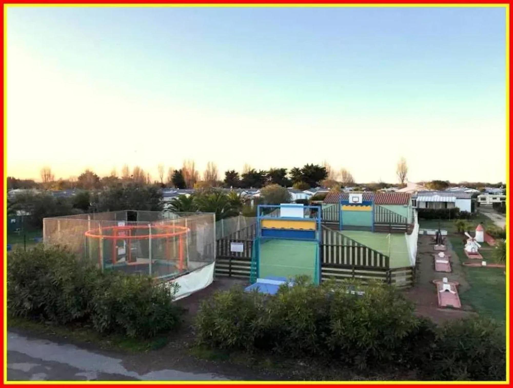 Bungalow De 2 Chambres Avec Piscine Partagee Sauna Et Terrasse A Saint Denis D'Oleron A 1 Km De La Plage 외부 사진